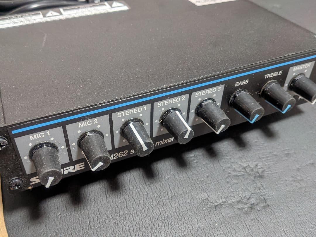 ③美品完動ShureSCM262マイクロホンミキサラック金具付