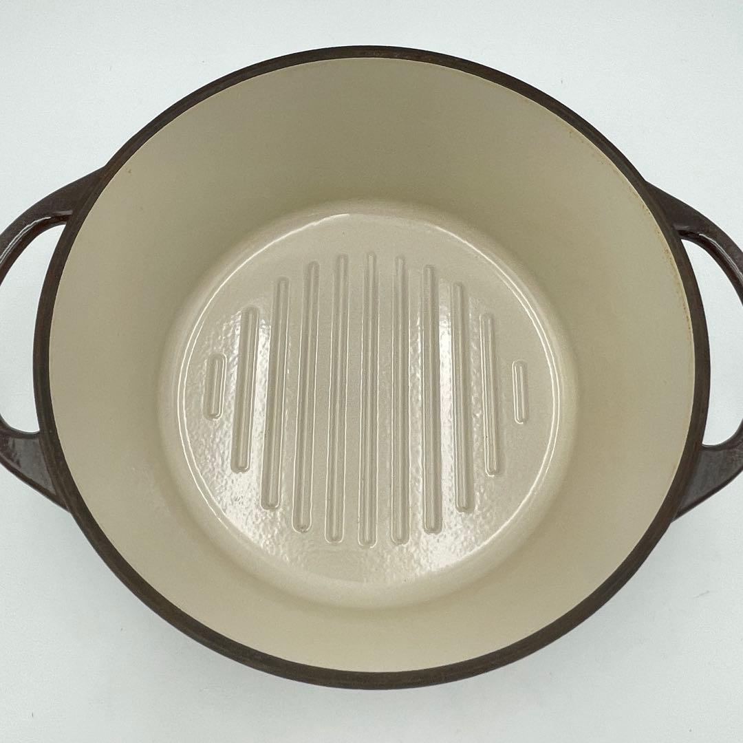 美品　VERMICULAR オーブンポットラウンド22cm パールブラウン