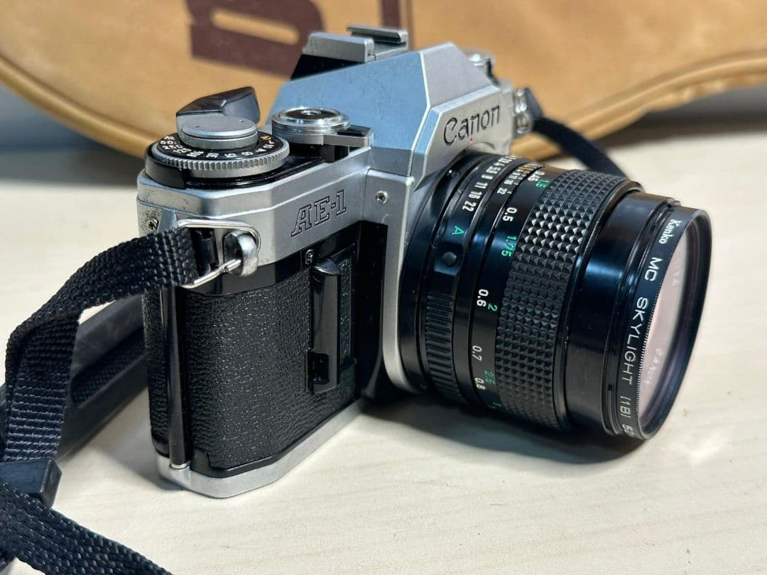 Canon AE-1 フィルム一眼レフカメラ FD 50mm
