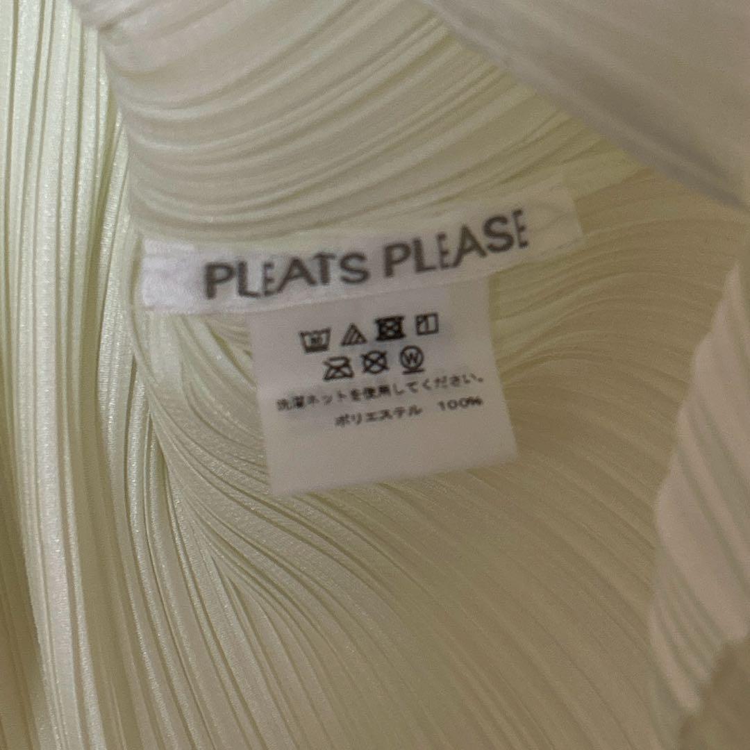 プリーツプリーズ　シャツトップス