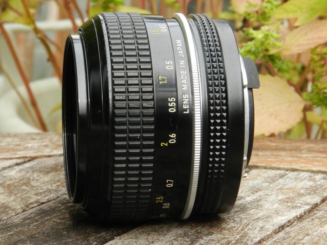 年末特価　極美品　Nikon Nikkor 50mm f/1.4 レンズ　ニコン