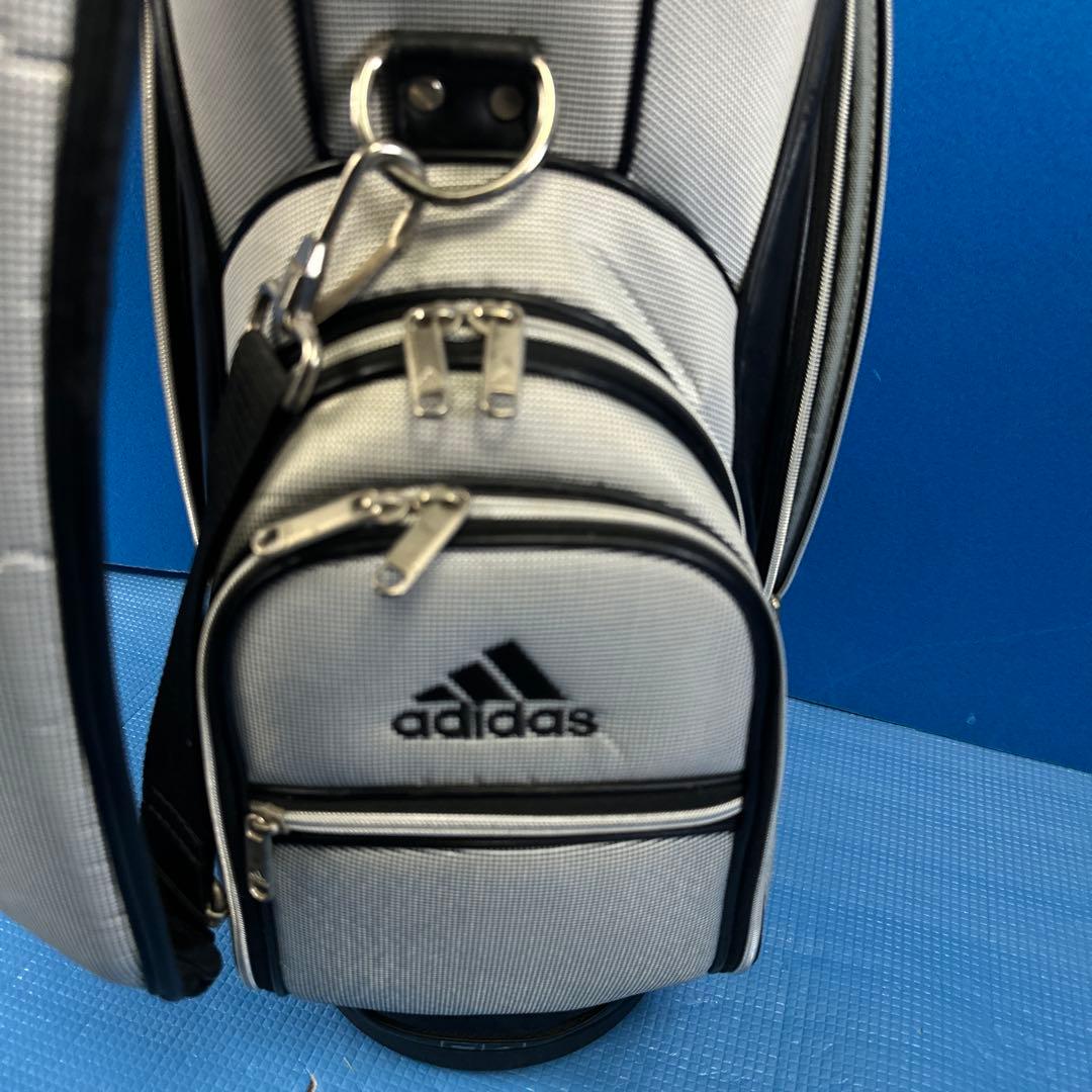adidas シルバー キャディバッグ
