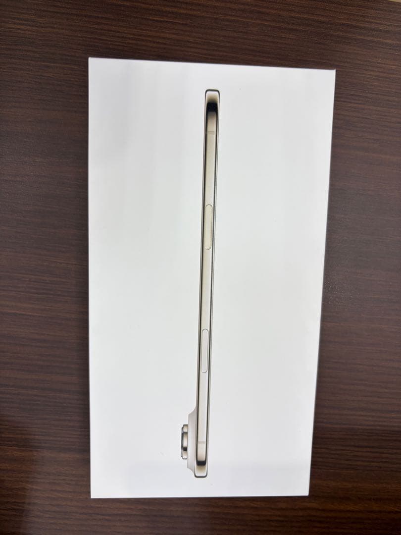 Apple iPhone AIR 本体 + ケース　ライトゴールド