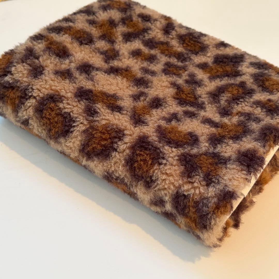 バインダーカバー　レオパード　もふもふ　A6 韓国　貯金