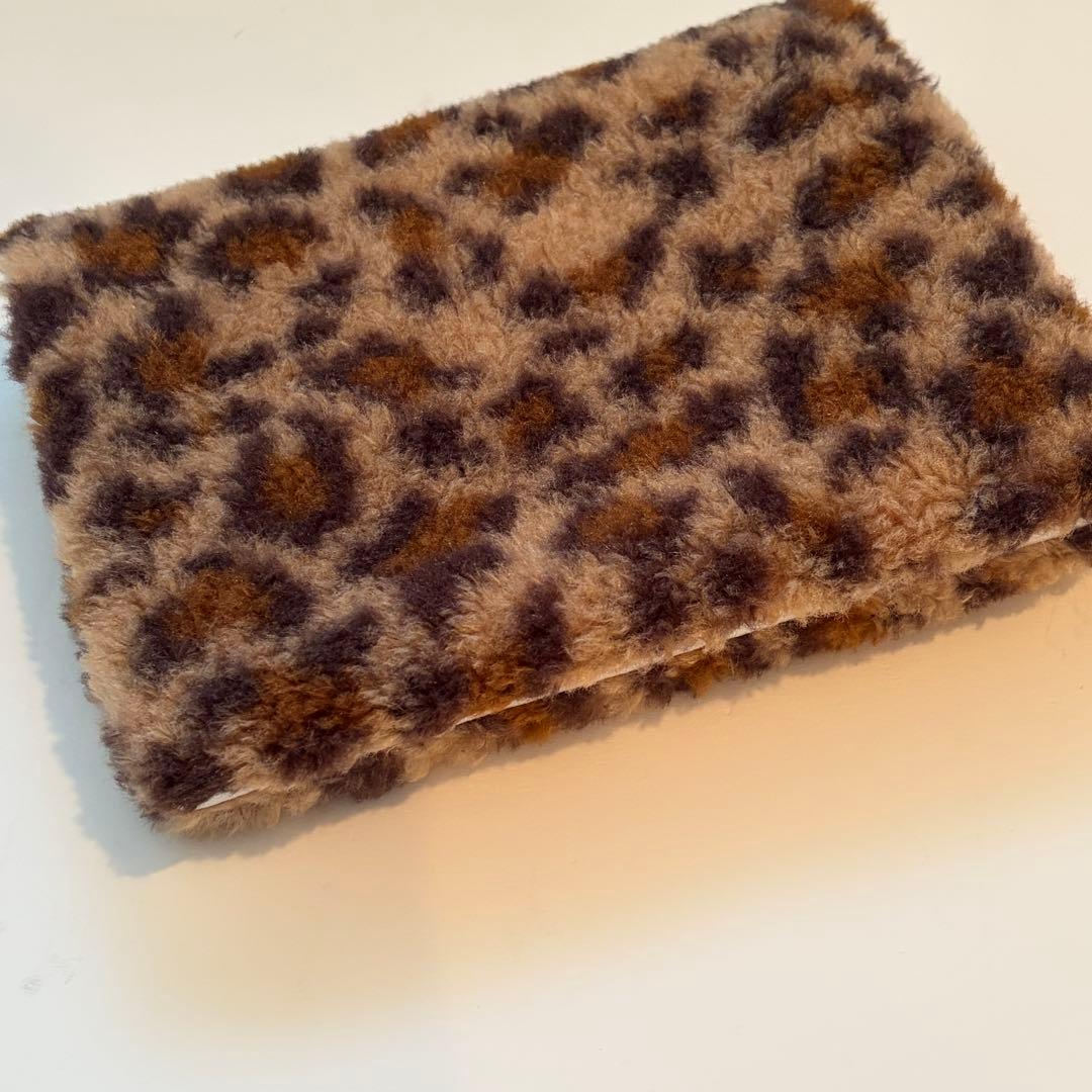 バインダーカバー　レオパード　もふもふ　A6 韓国　貯金