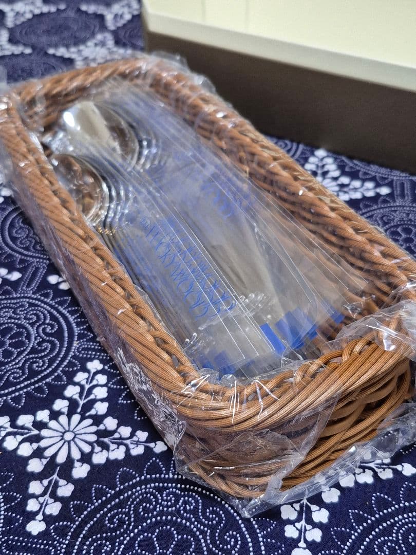 LUCKYWOOD ステンレス カトラリーセット 20pc　バスケット付き