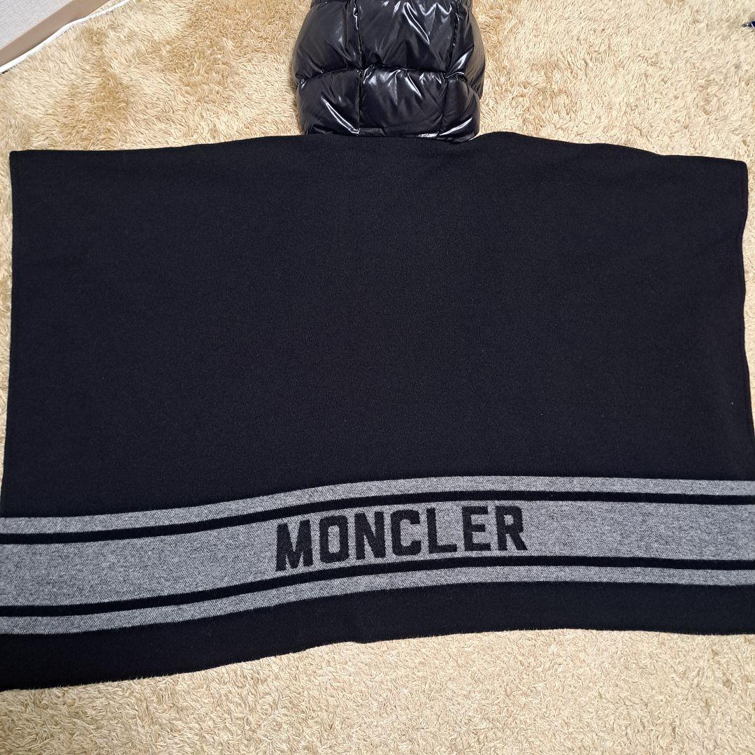美品　MONCLER　モンクレール　タグ付き　mantella　ケープ　ポンチョ