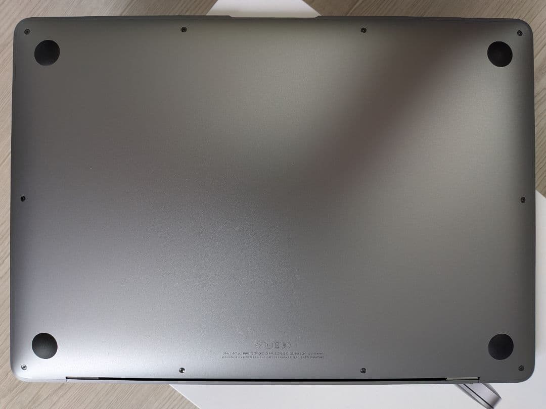 極美Macbook Air M1 バッテリ交換後充放電２回 16/256 CTO