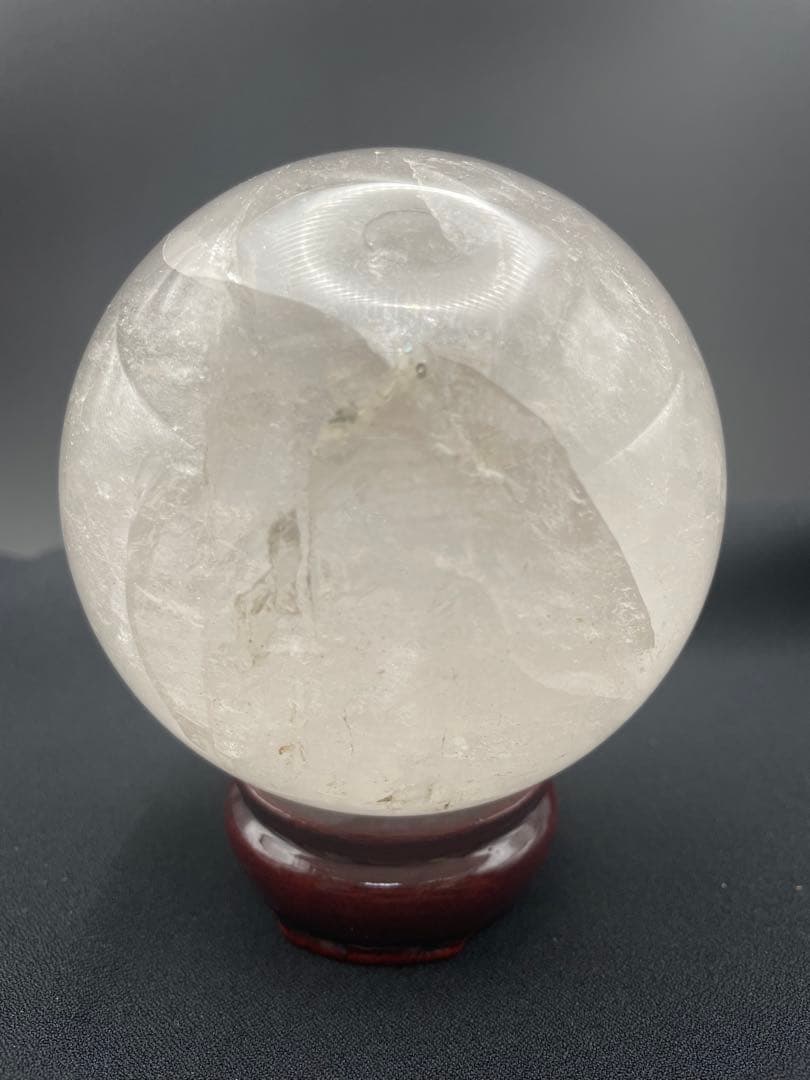 【ヒマラヤ水晶】丸玉 虹入り 約92.6㎜ 1136g 台座付き セール開催中！