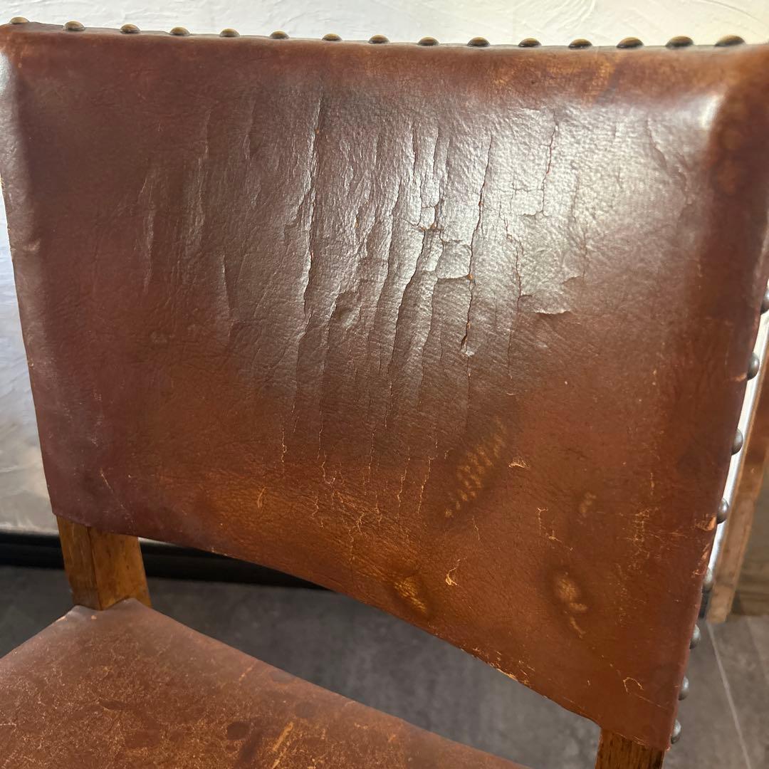 イギリス　アンティーク　チェスターフィールド　チェア　革張り　椅子