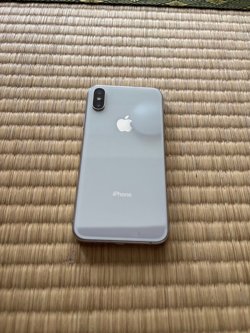 iPhone XS 64GB SIMフリー