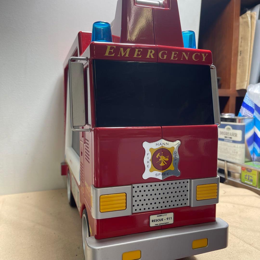 MR-118A HANNspree 消防車型テレビ LT-20D