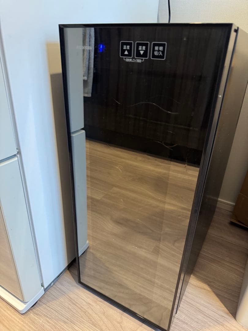 12本収納可能なワインセラー