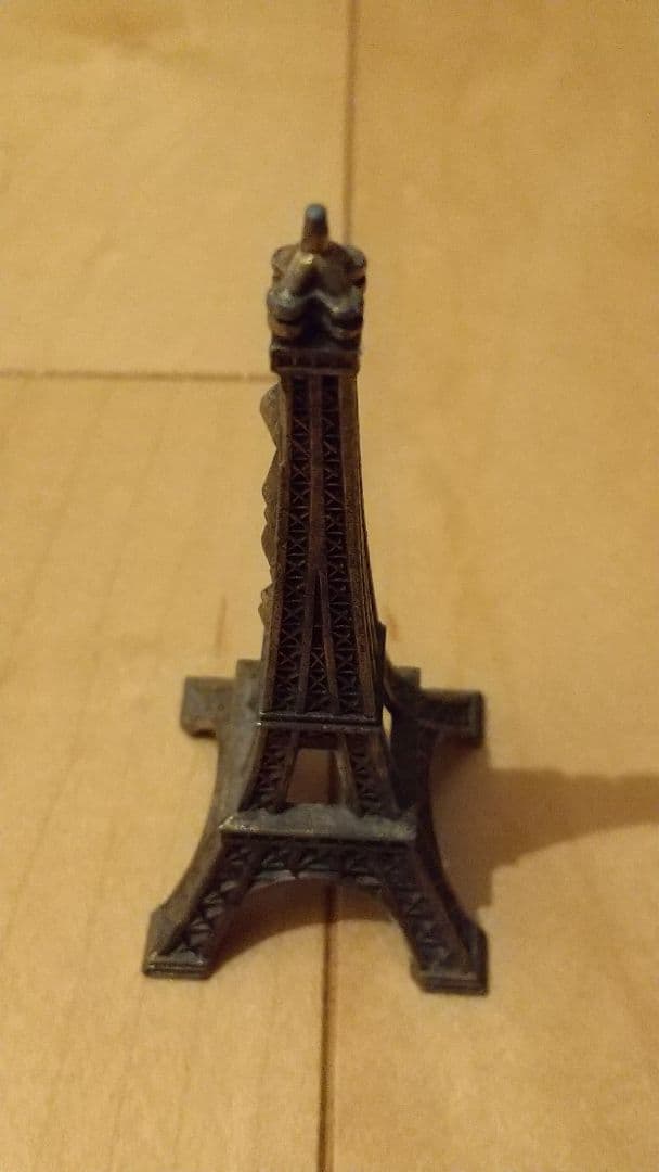 パリで購入したエッフェル塔 ミニチュア 置き物
