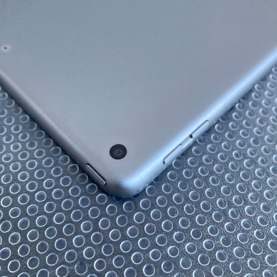 3222 美品☆電池最良好☆iPad5 第5世代 128GB WIFIモデル☆