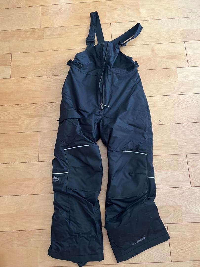 コロンビア　スノーウェア 140センチ