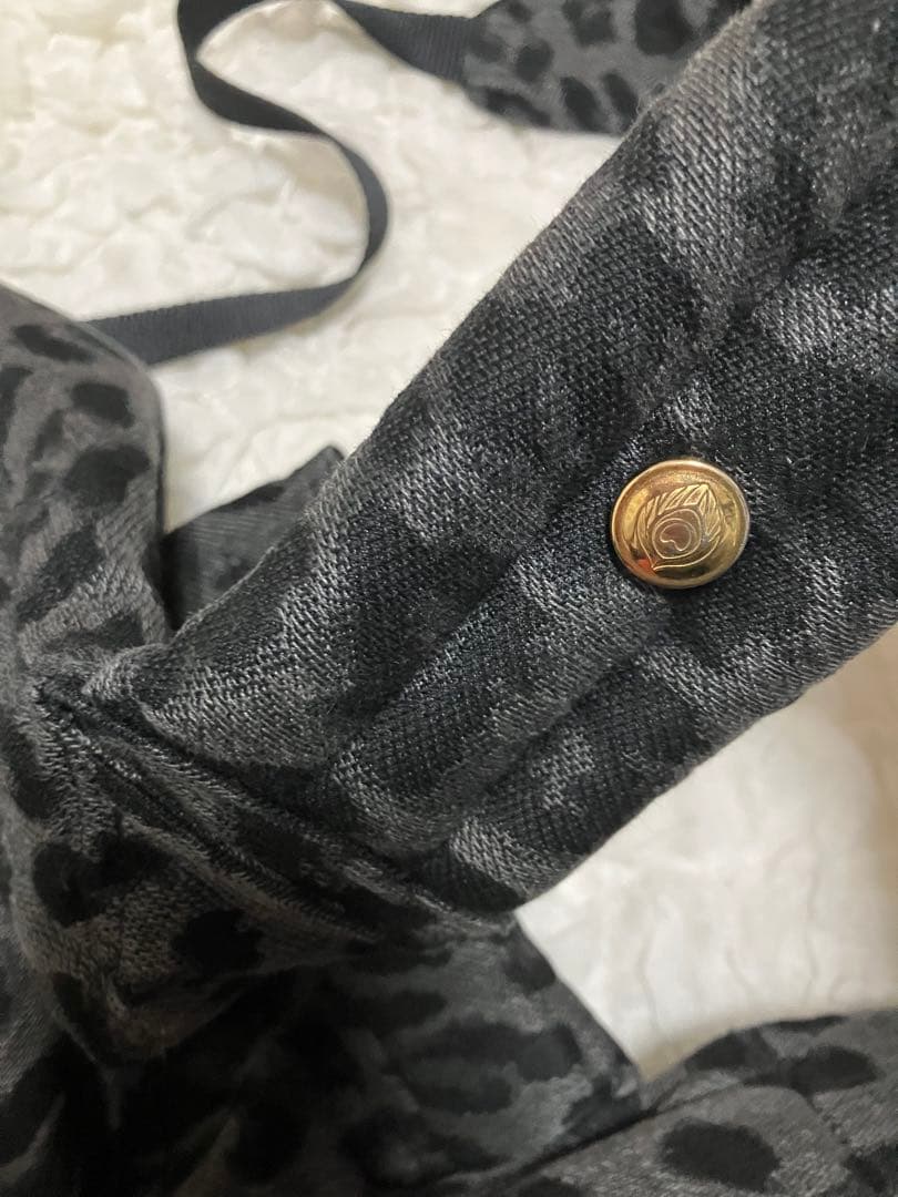 アーティポッペ 抱っこ紐 ヒョウ柄 レオパード