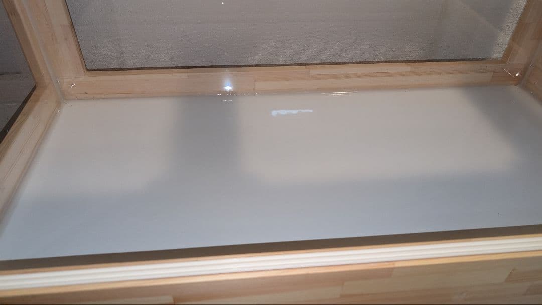 赤松集成材18ミリ幅90縦45奥行45全面アクリル板仕様 蜜蝋オイル仕上げ！