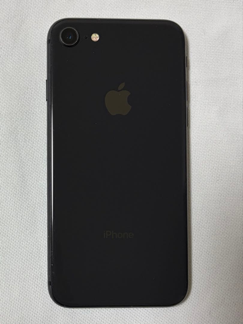 iPhone8 ブラック 本体