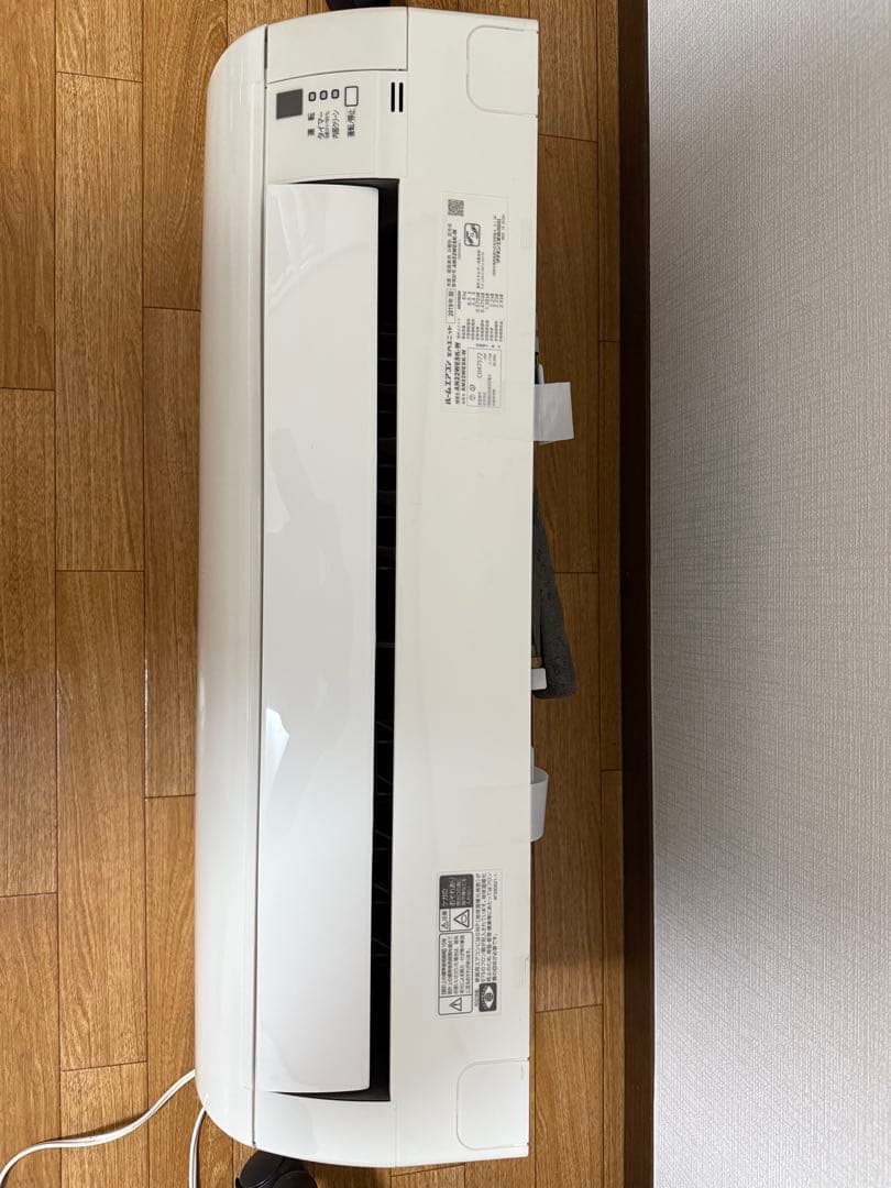 ダイキン ルームエアコン AR22WESK-W（2019年製）室内機と室外機付き