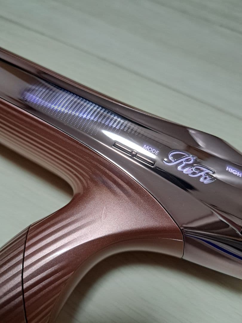 リファ ドライヤースマートW ダブル Refa 2024年製 海外対応 ピンク