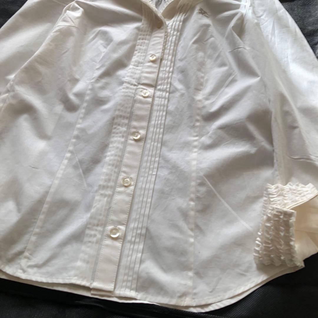 美品✨バーバリー【36】ピンタックフリルブラウス　シャツ　ホース刺繍　綿100%