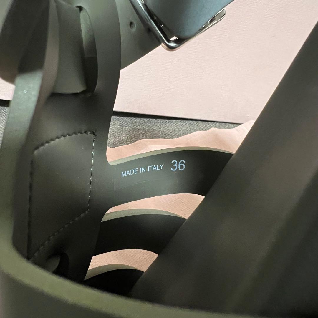 miu miu オリーブグリーン サンダル 新品未使用 箱布袋付き