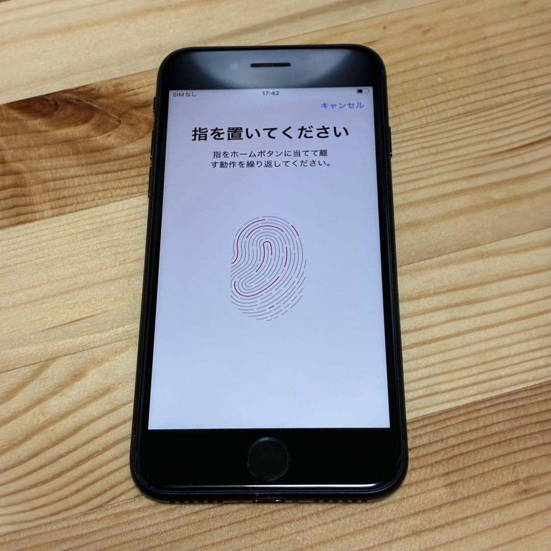 購*人様 バッテリー新品　iPhoneSE第3世代64GB SIMフリー　美品
