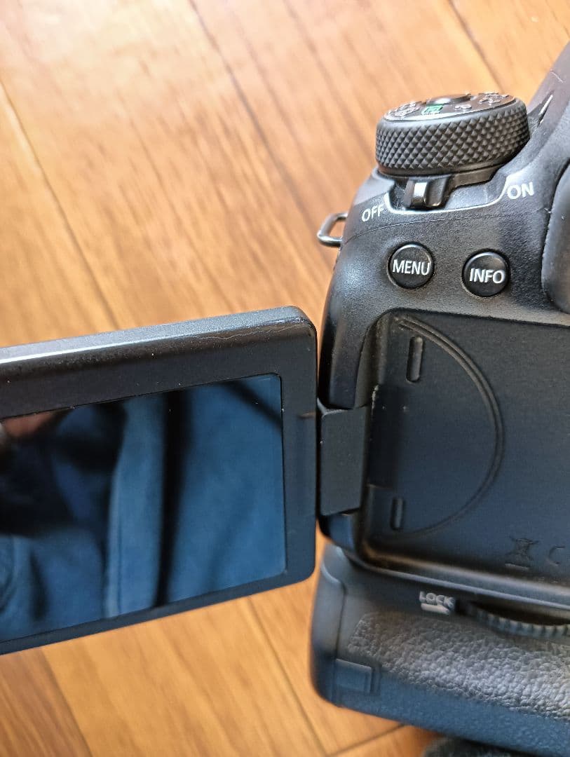 装備多数！！☆Canon EOS 6D Mark2☆SDカードスロットのみ訳あり