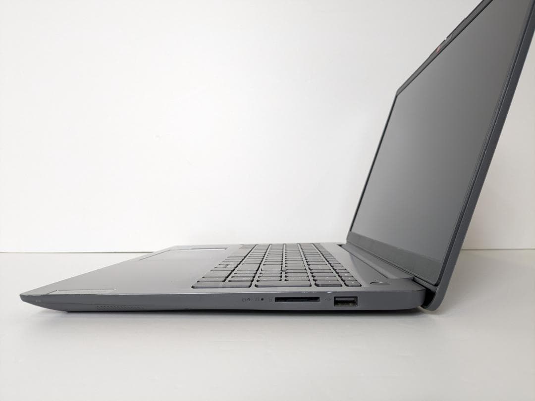 美品 Lenovo IdeaPad3 15ITL6 第11世代Intel SSD