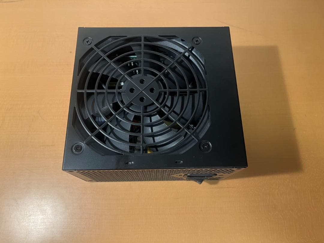 【新品、未使用品】 玄人志向 電源ユニット 650W ATX電源PLUSゴールド