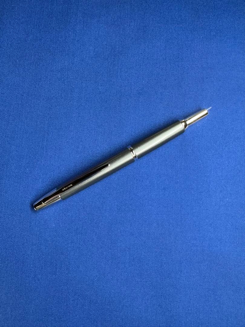 キャップレス デシモ　ダークグレーマイカ