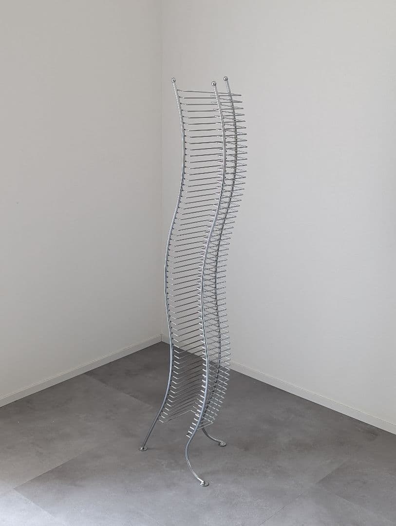 USED/ポストモダン ウェーブデザイン CDラックタワー オブジェ