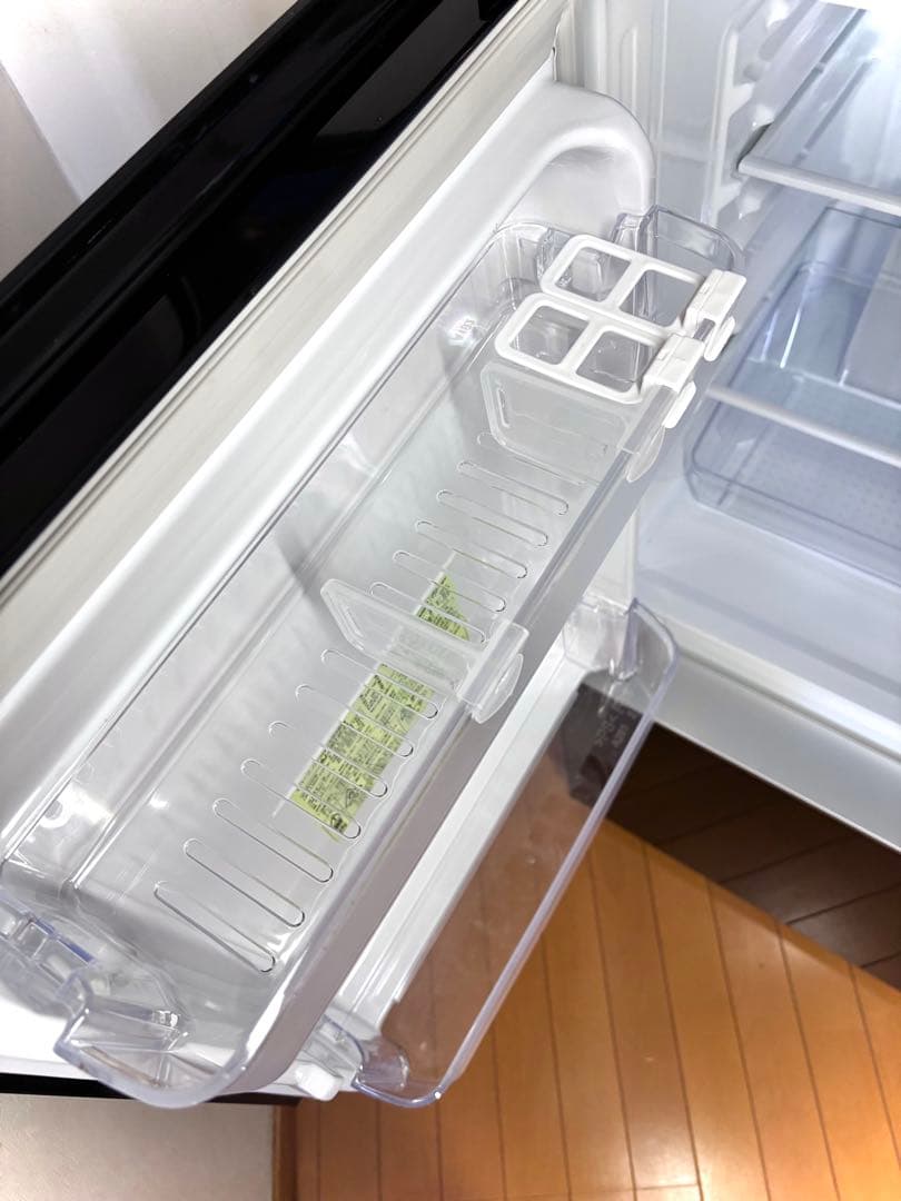 【おおごやすたか出品】 SHARP 冷凍冷蔵庫(SJ-GD14F)