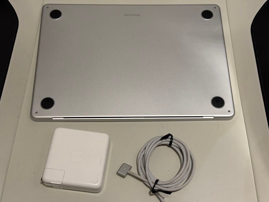 MacBook Air 13.6インチ M3 16GB JIS