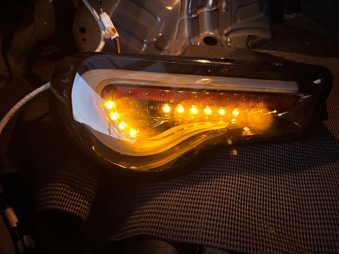 VALENTIスモークテールランプ 86 ZN6