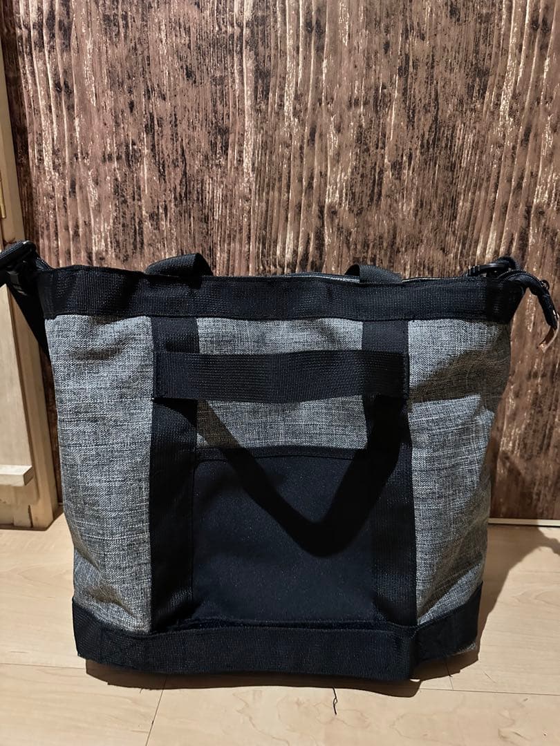 eb’s CONTAINER WHEEL & TOTE BAG