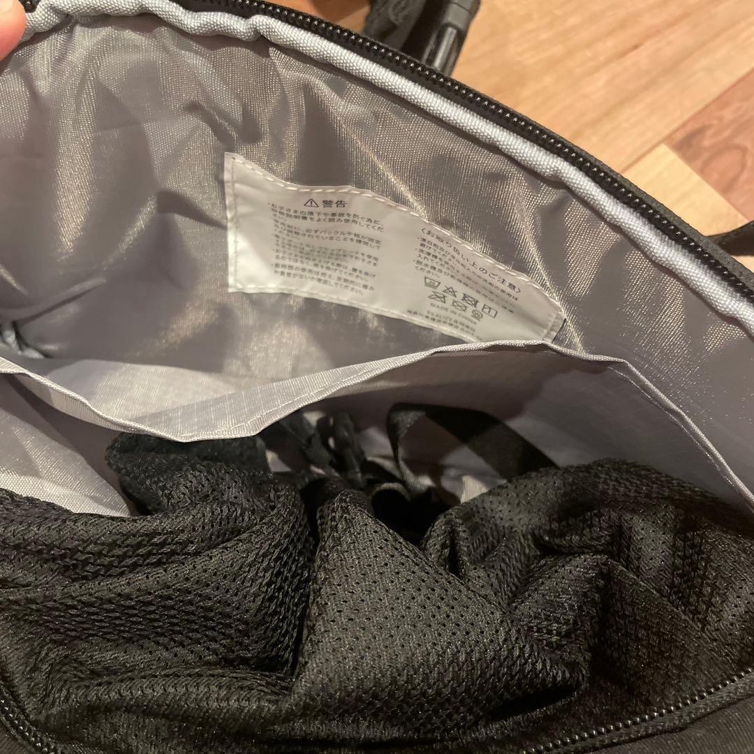 【ほぼ新品】POMULU(ポムル) ヒップシート ショルダーバッグ ブラック