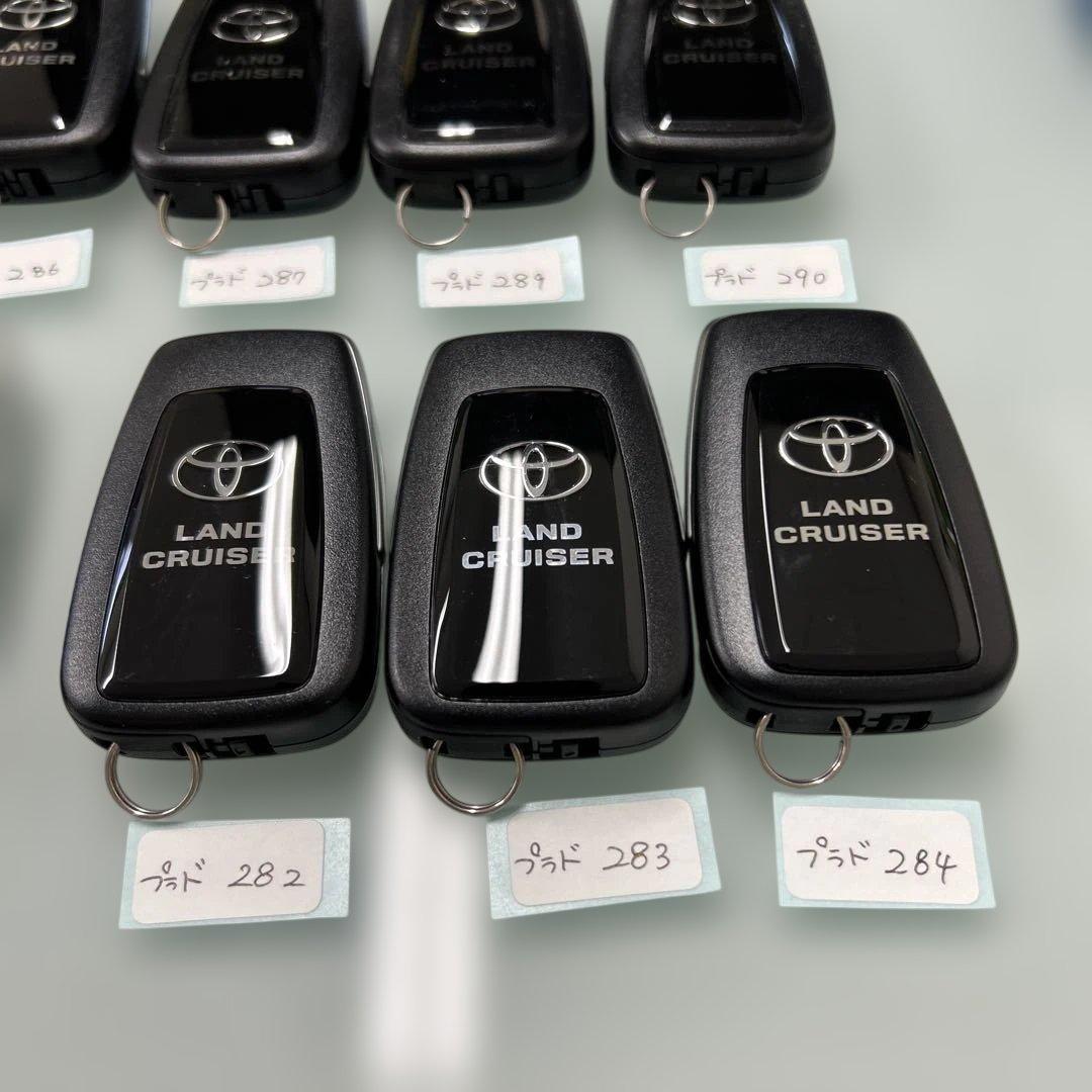 トヨタ純正スマートキー プラドまとめ売り