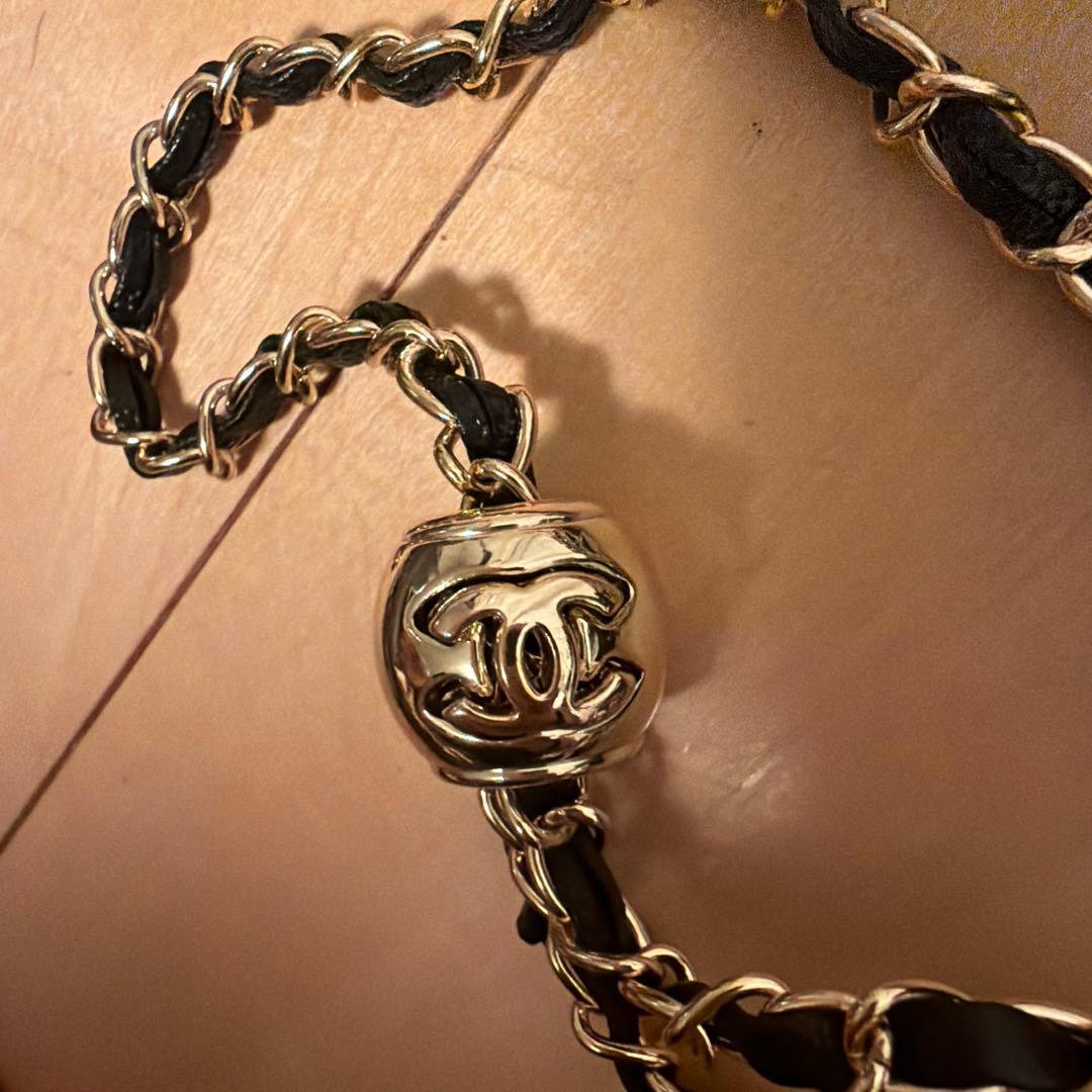 CHANEL ブラックレザー iPhoneケース