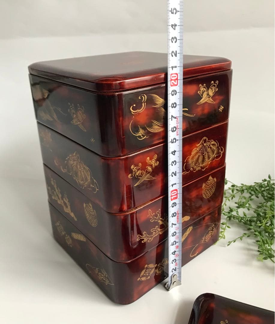 当時物 漆塗り 沈金 金蒔絵 天然木 4段重箱