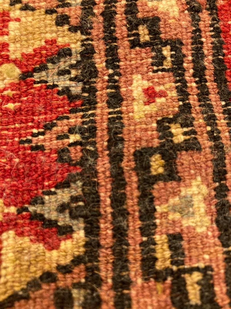 絨毯　75センチ×49センチ