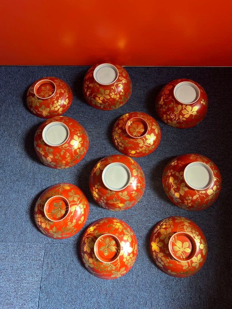 1473  清水焼　平安壹山　金襴手葡萄文　蓋向附　碗　5客　金彩