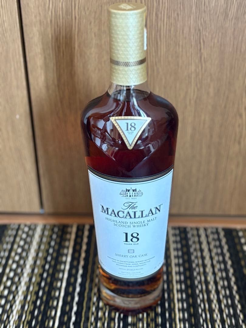 ザ マッカラン 18年シングルモルト シェリー オーク 700ml箱付