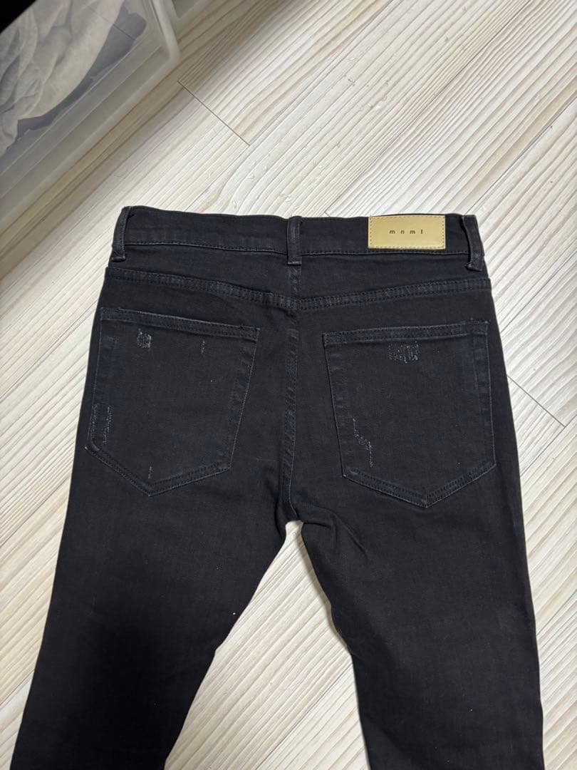 mnml ミニマル ブラックスキニーデニム 28サイズ ダメージジーンズ