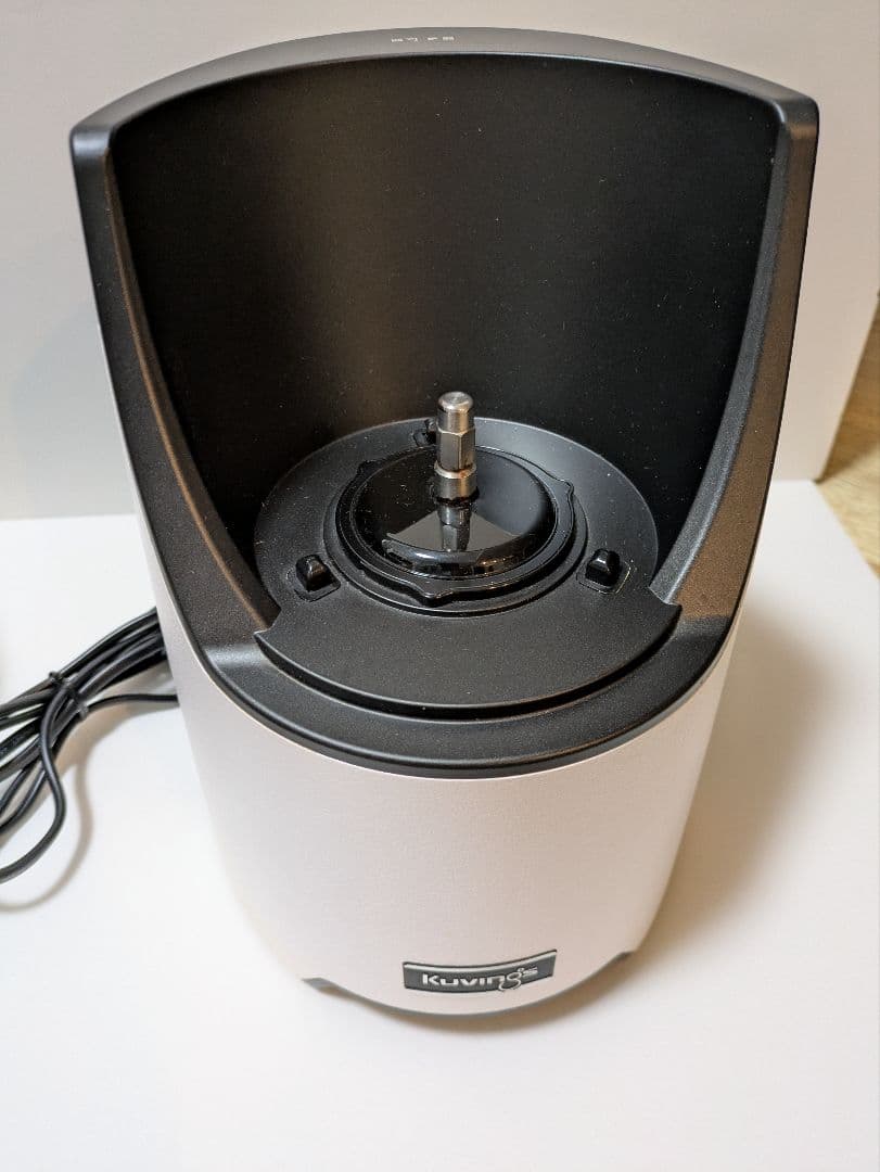 キッチン家電 Kuvings Whole Slow Juicer EVO-820