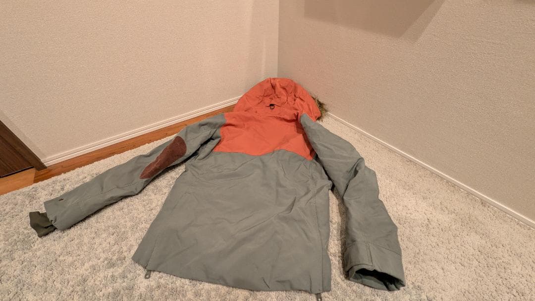 【美品・5回未満】Burton バートン スノボウェア ジャケット レディースS