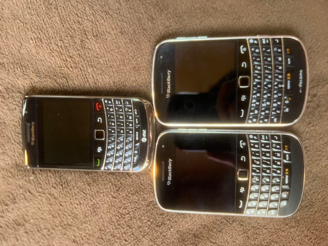 BlackBerry Bold9900、9700三台セット