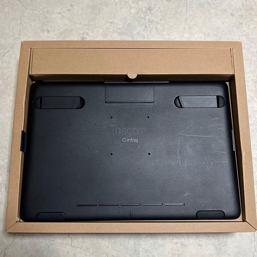 wacom cintiq DTK1660 ワコム　液晶タブレット　液タブ