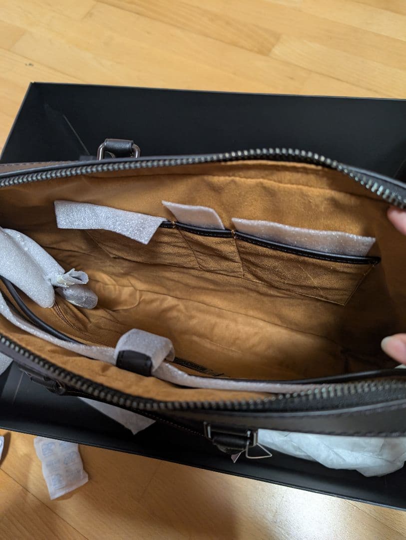 『新品美品』Coachメトロポリタントートバッグ　ビジネスレザー黒2way